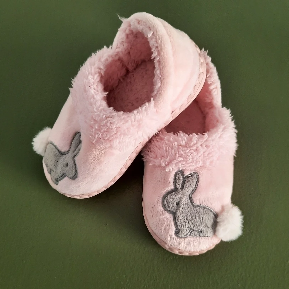 Wonder Nation Pink Fuzzy Bunny Slippers 7-8